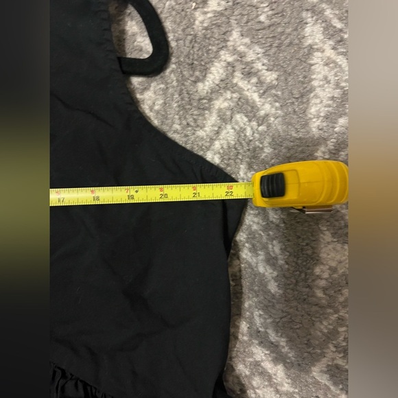 Black Ruffled Sleeveless Top size XLPetite (F125) - Picture 7 of 9